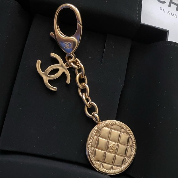 CHANEL Accessories - 🖤🖤Chanel Medallion Keychain/ Bag charm
